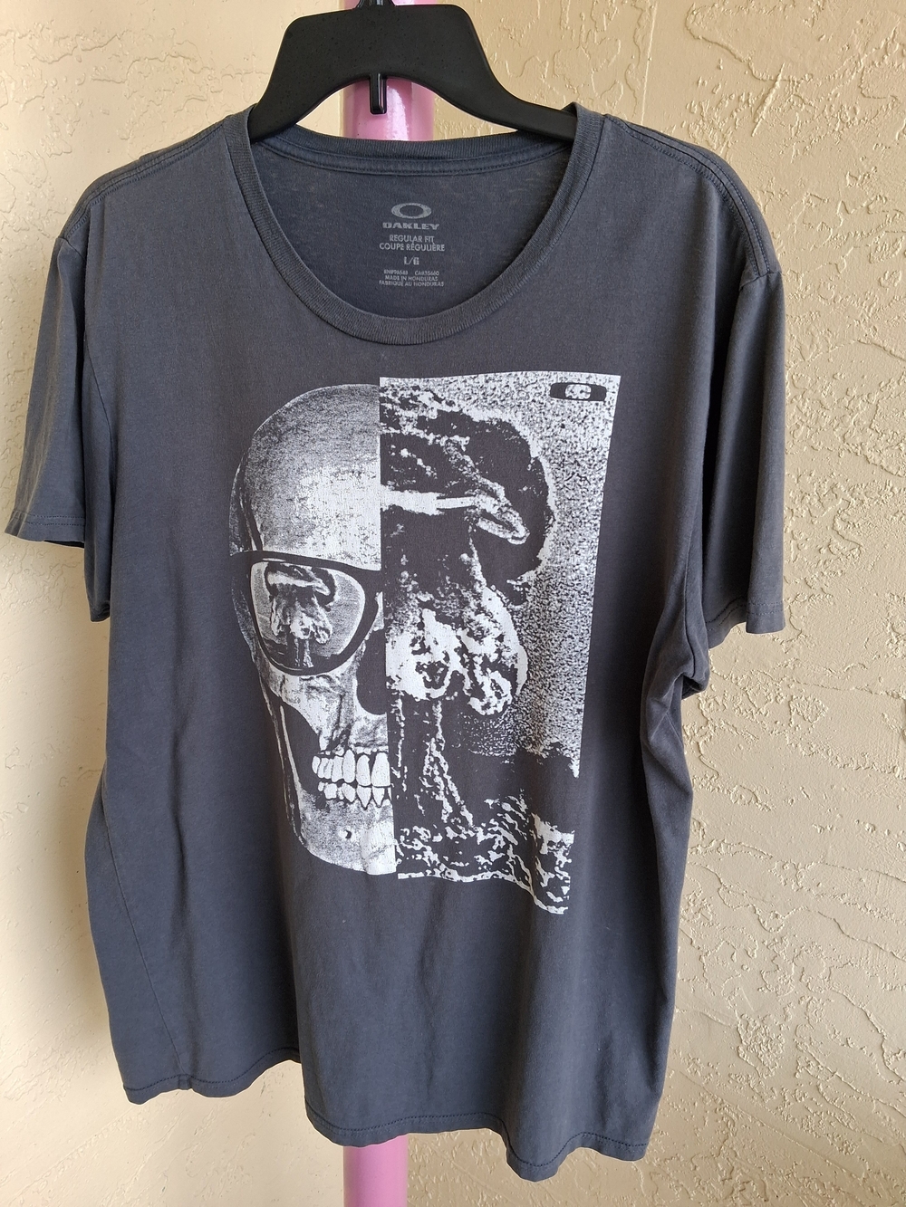 Oakley Men’s Charcoal Short-Sleeve Skull Graphic Tee